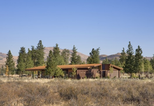 Wolf Creek View Cabin / Balance Associates Architects