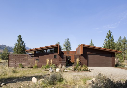 Wolf Creek View Cabin / Balance Associates Architects