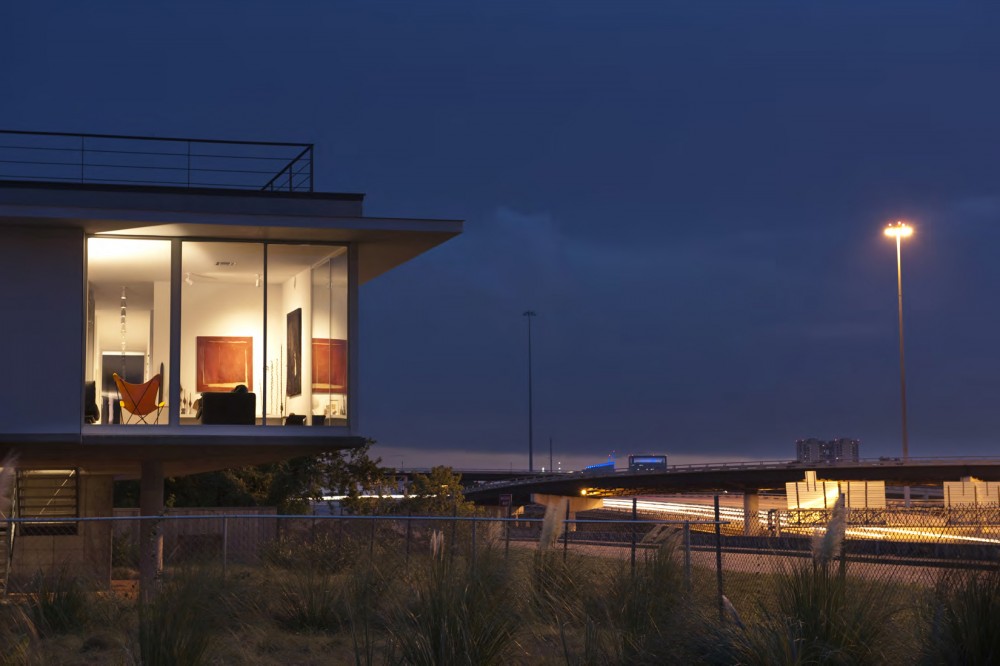 St. Emanuel House / Ronnie Self