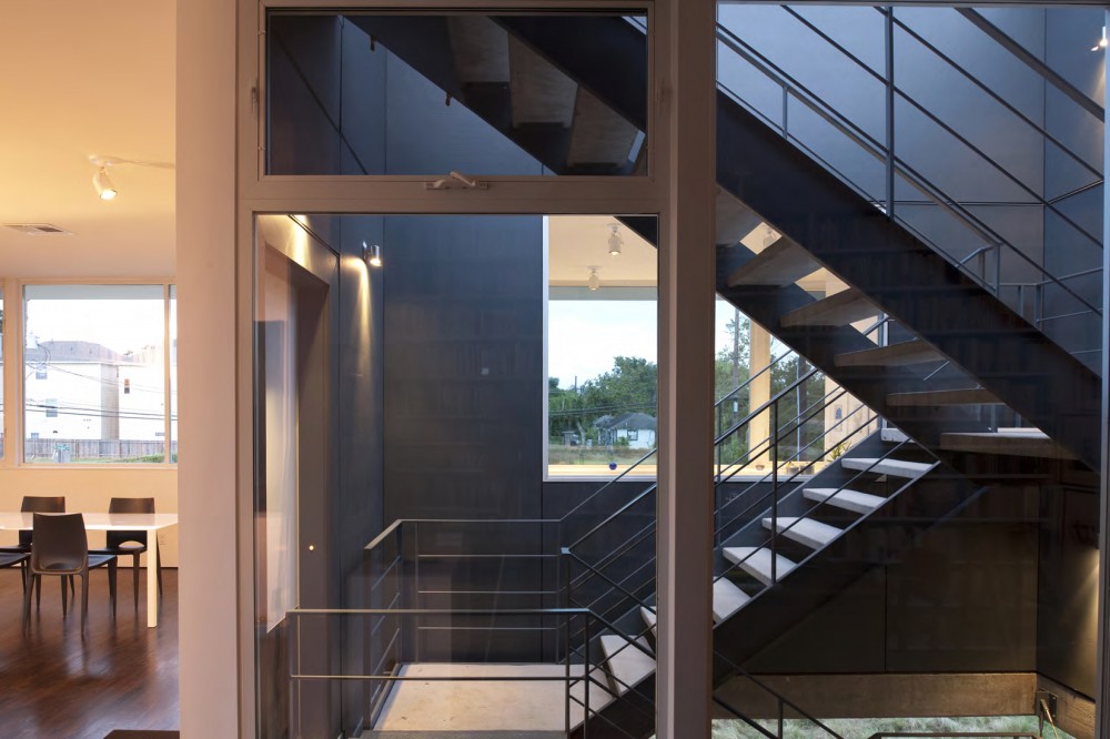 St. Emanuel House / Ronnie Self
