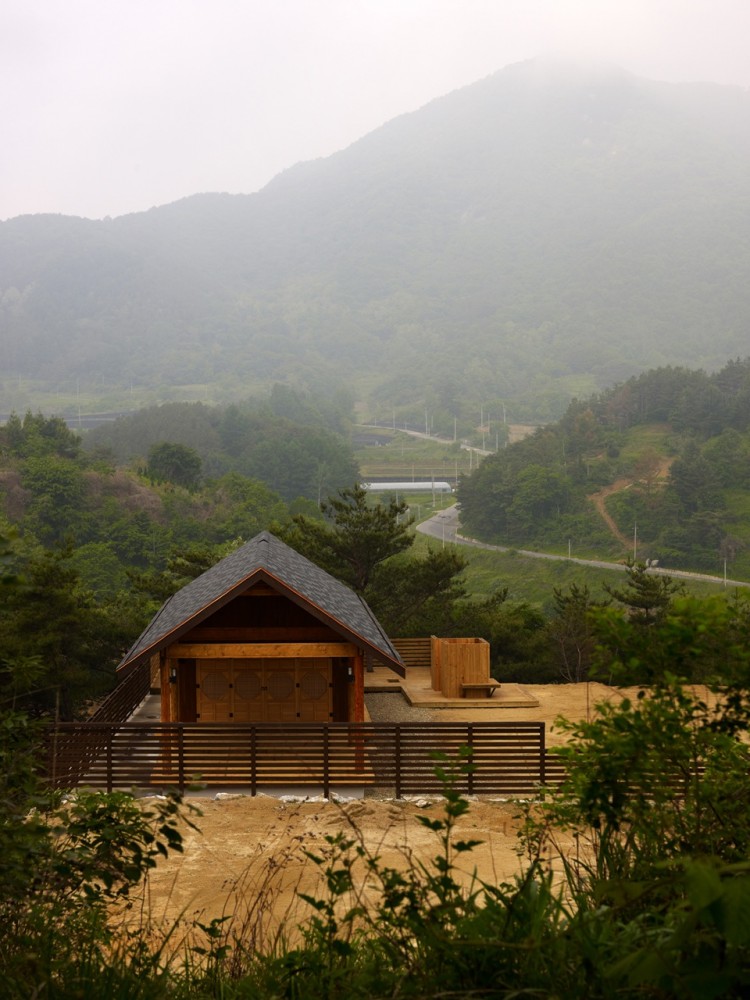House in Geumsan / Eunjoo ROH + Studio GAON