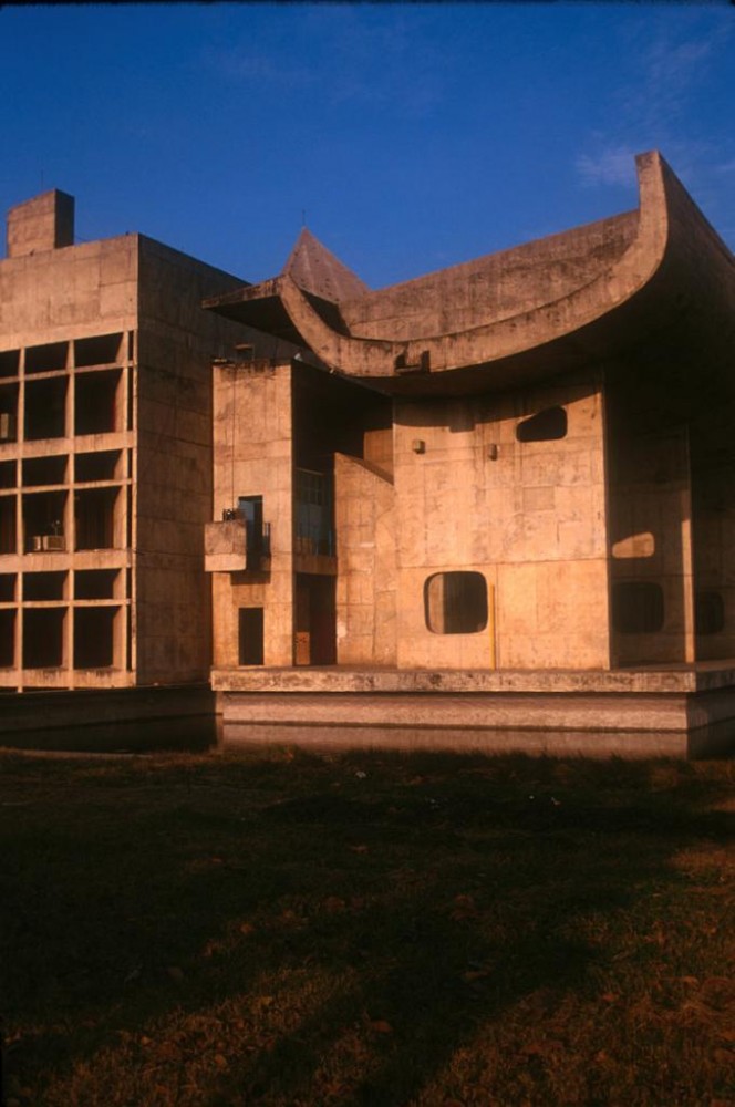 AD Classics: Palace of the Assembly / Le Corbusier