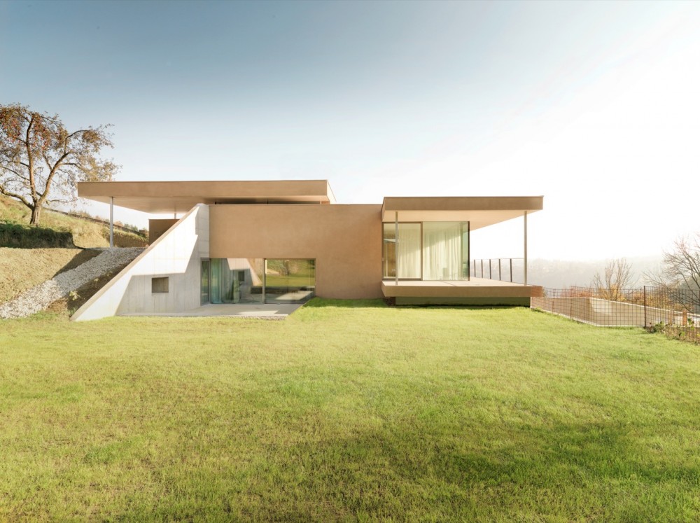 3M House / destilat