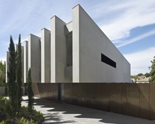 House 20 / Joslon Architecture
