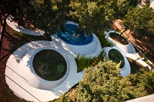Sensational Garden / Nabito Architects (1)