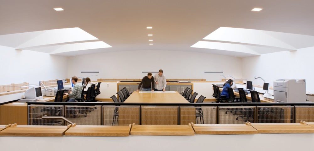 Joukowsky Institute / Anmahian Winton Architects