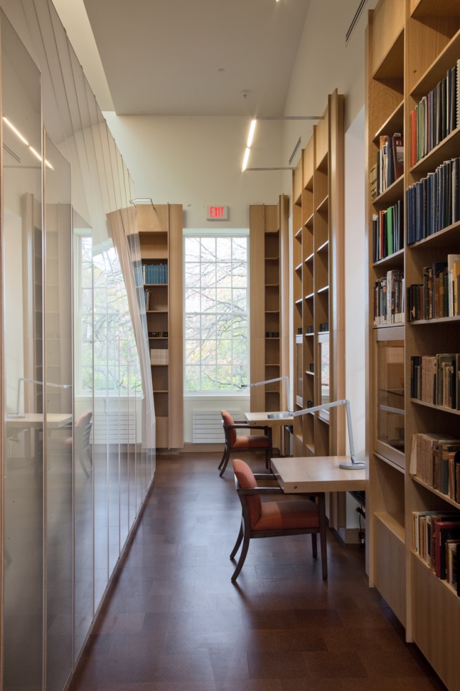 Joukowsky Institute / Anmahian Winton Architects