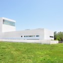 Parish Church of Solace / Vicens + Ramos (10) Parish Church of Solace / Vicens + Ramos (10) Courtesy of Vicens + Ramos