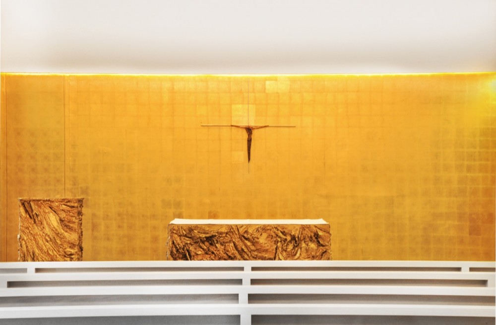 Parish Church of Solace / Vicens + Ramos