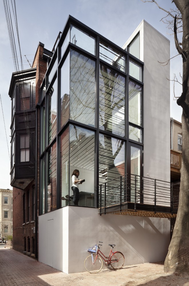 Barcode House / David Jameson Architect