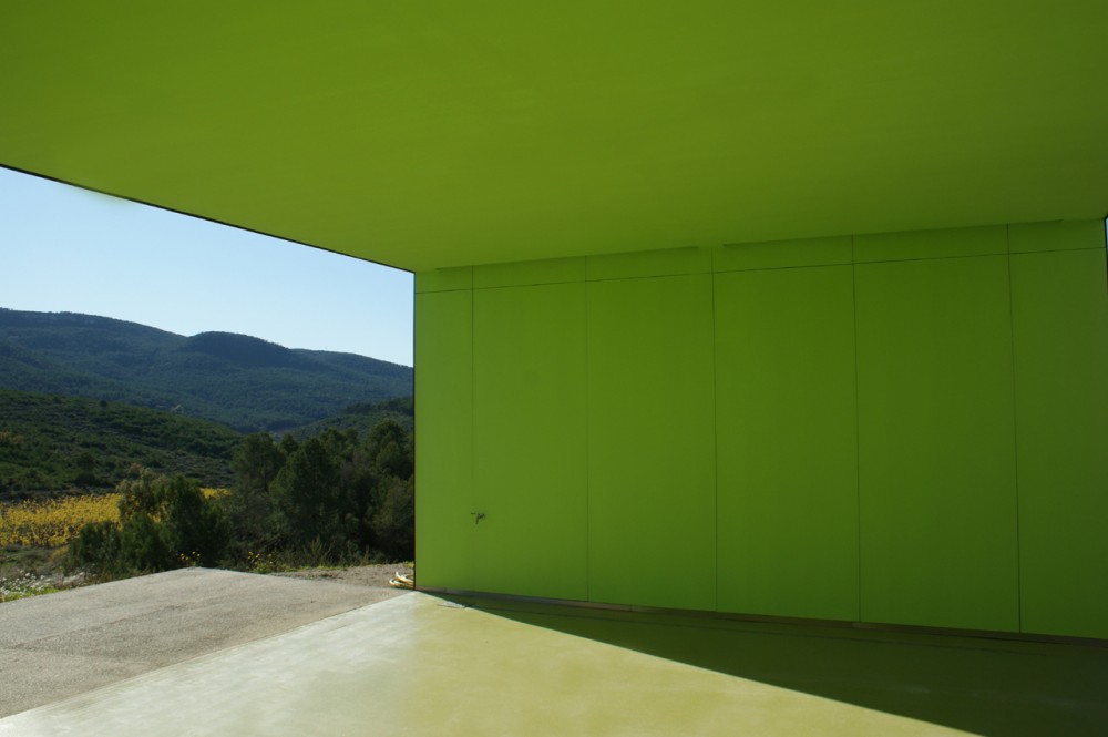 Spring in Pantone 375C, Mas Rodó Winery / SALA FERUSIC Architects (9) © SALA FERUSIC Architects