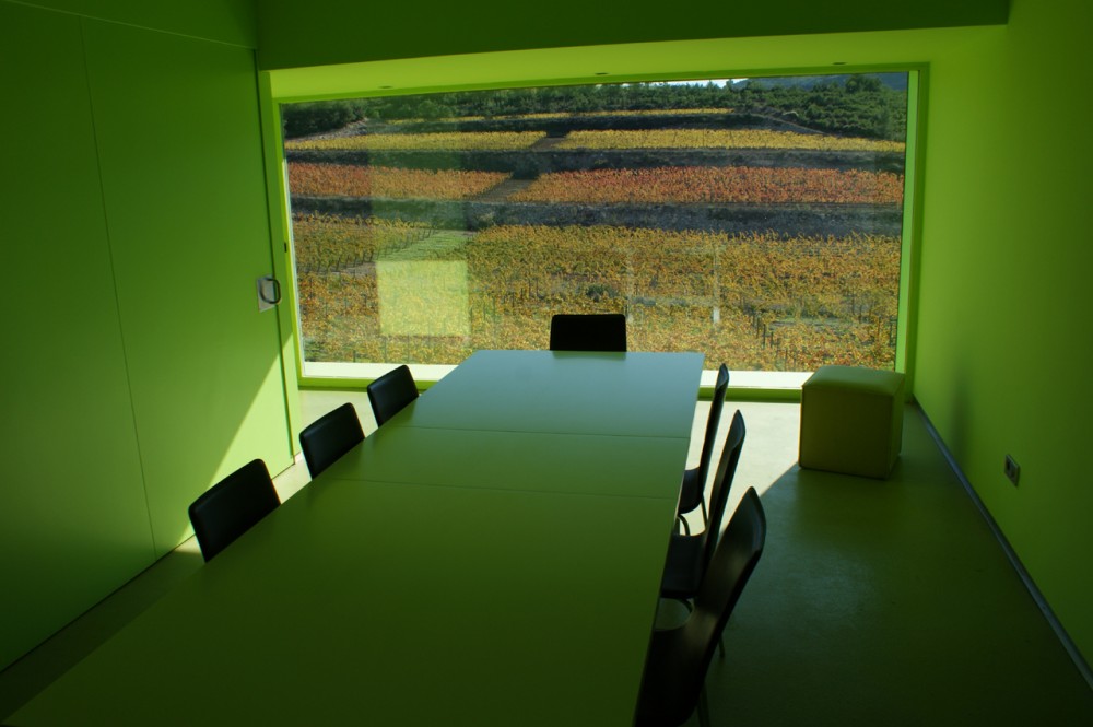 Spring in Pantone 375C, Mas Rodó Winery / SALA FERUSIC Architects (4) © SALA FERUSIC Architects