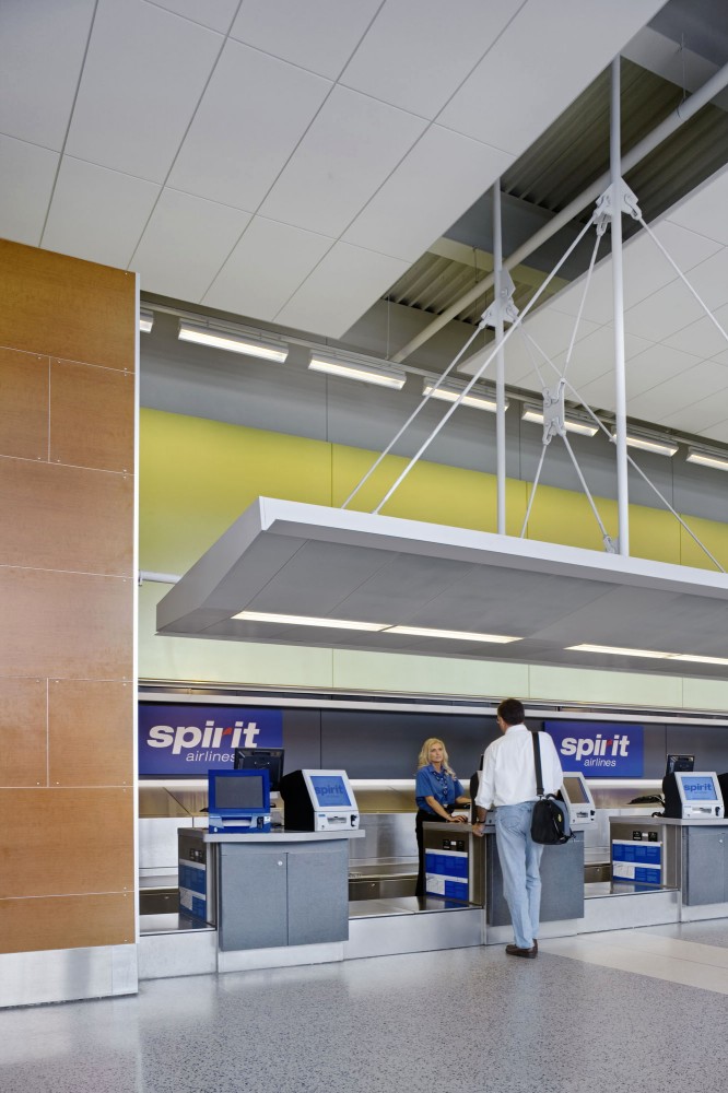 Detroit Metropolitan Wayne County Airport, North Terminal / Gensler