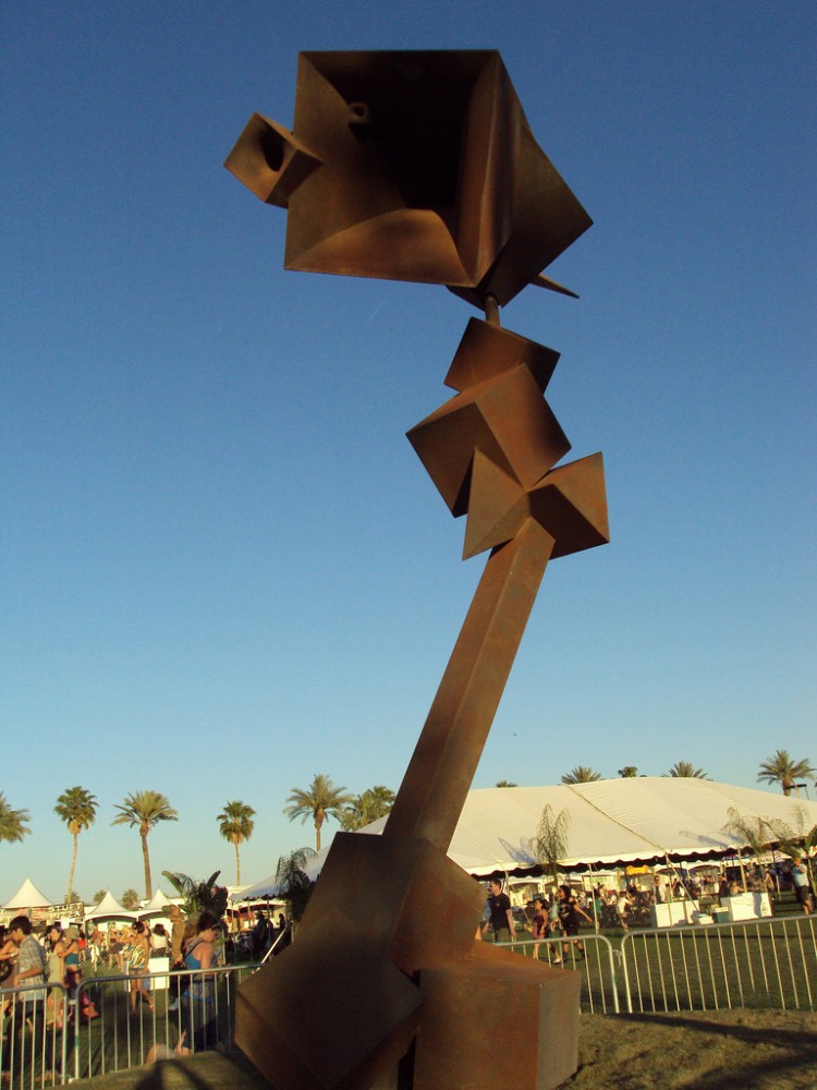 Coachella Valley Music and Arts Festival: Lights + Music