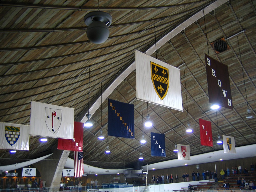 AD Classics: David S. Ingalls Skating Rink / Eero Saarinen