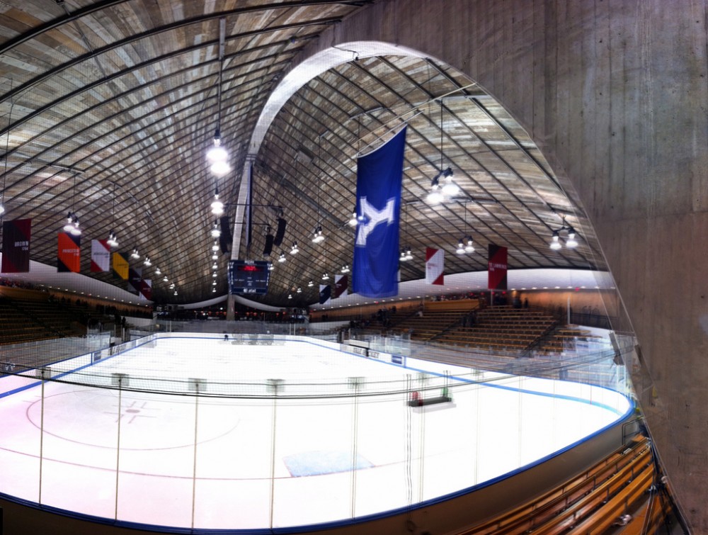 AD Classics: David S. Ingalls Skating Rink / Eero Saarinen