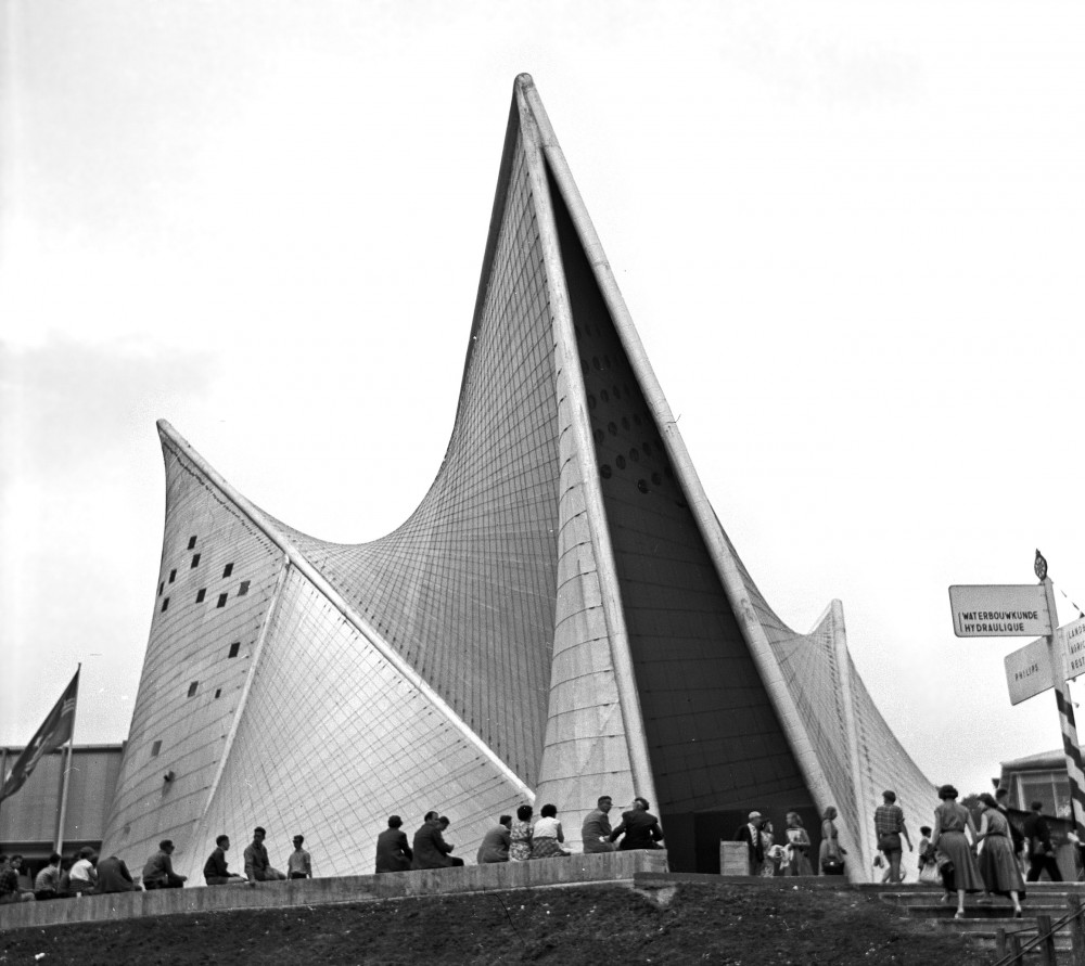 AD Classics: Expo ’58 + Philips Pavilion / Le Corbusier and Iannis Xenakis