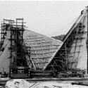 Philips Pavilion / Le Corbusier and Iannis Xenakis (18) Philips Pavilion / Le Corbusier and Iannis Xenakis (18) © wikimedia commons / wouter hagens