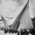 Philips Pavilion / Le Corbusier and Iannis Xenakis (3) Philips Pavilion / Le Corbusier and Iannis Xenakis (3) © wikimedia commons / wouter hagens