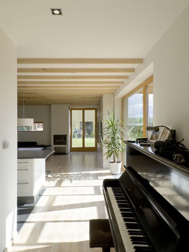Small House with the View / A1 Architects (8)