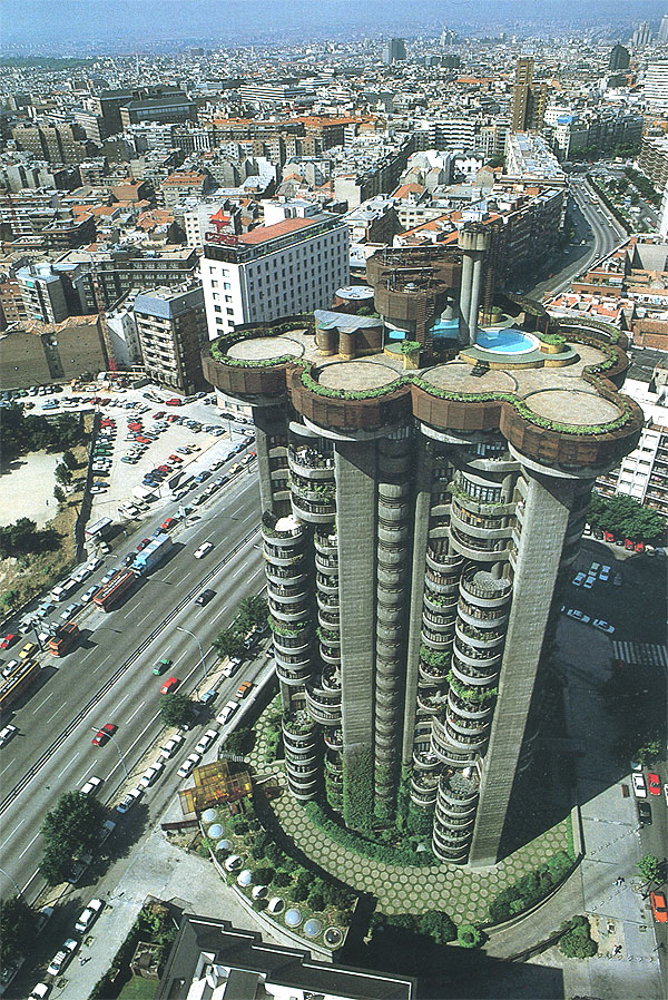 AD Classics: Torre Blancas / Francisco Javier Sáenz de Oiza