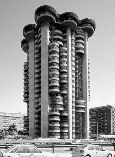 AD Classics: Torre Blancas / Francisco Javier Sáenz de Oiza