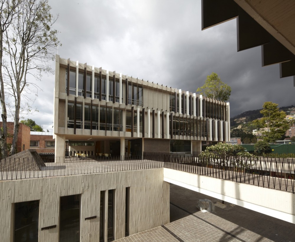 Gimnasio Campestre / MGP Arquitectura y Urbanismo