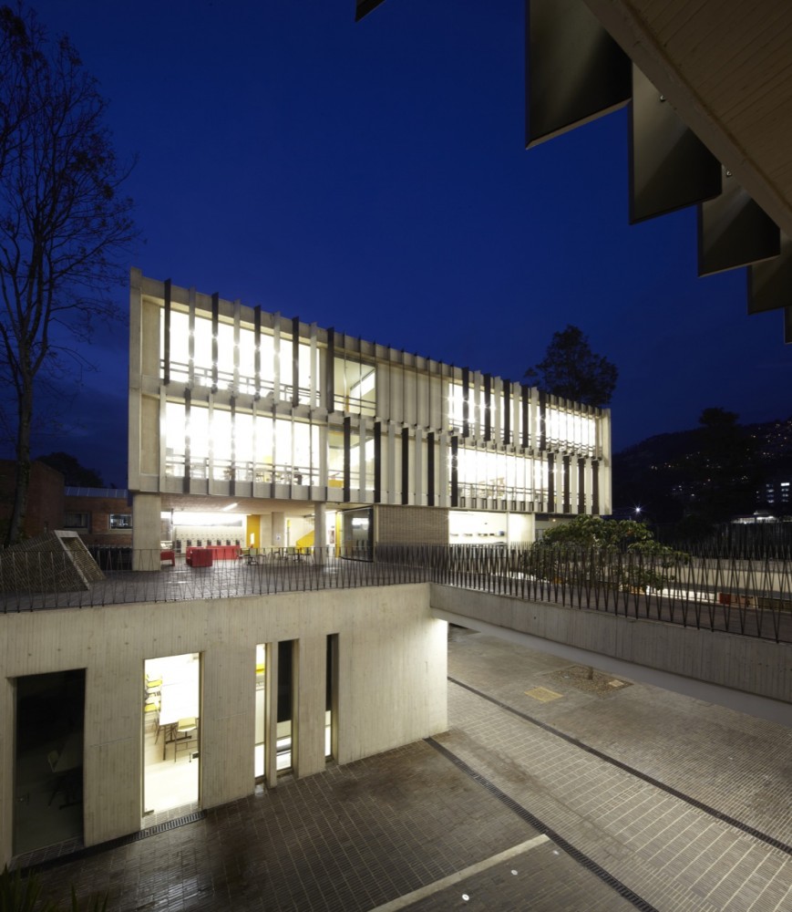 Gimnasio Campestre / MGP Arquitectura y Urbanismo