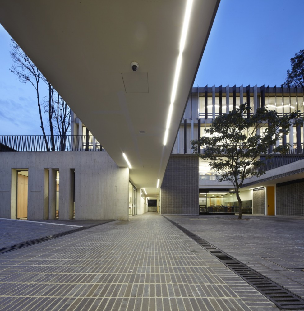 Gimnasio Campestre / MGP Arquitectura y Urbanismo