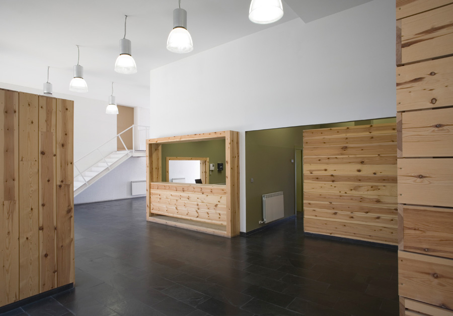 Aluminium Refinery Offices / Madland Estudio & Espacio Papel Arquitectos