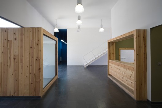 Aluminium Refinery Offices / Madland Estudio & Espacio Papel (27)