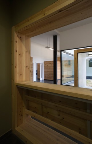 Aluminium Refinery Offices / Madland Estudio & Espacio Papel (12)