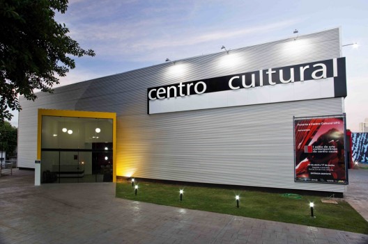 Cultural Center UFG / Fernando Simon (7)