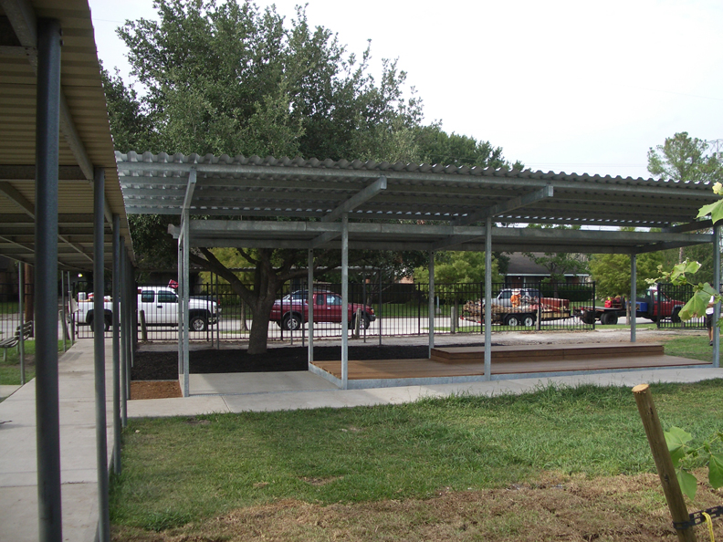 Solar Shade Tree / UH GDBS
