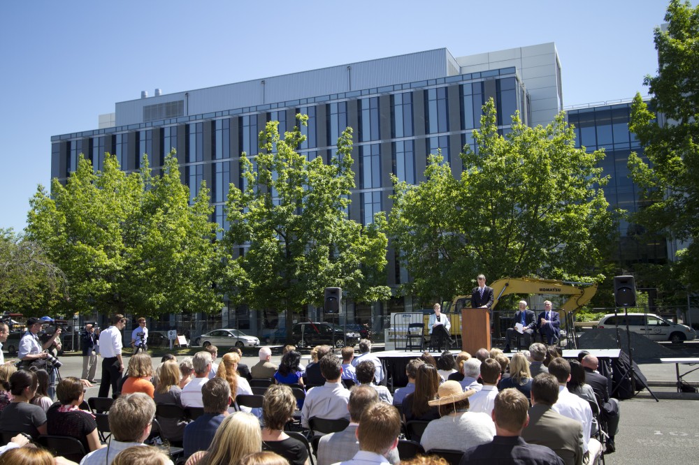 University of Washington Medicine Research Complex / Perkins+Will
