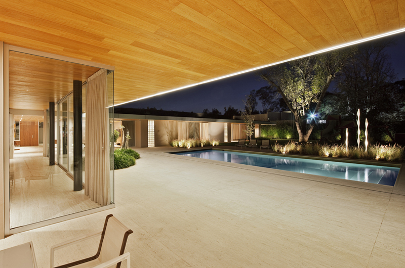 AA House  / Parque Humano