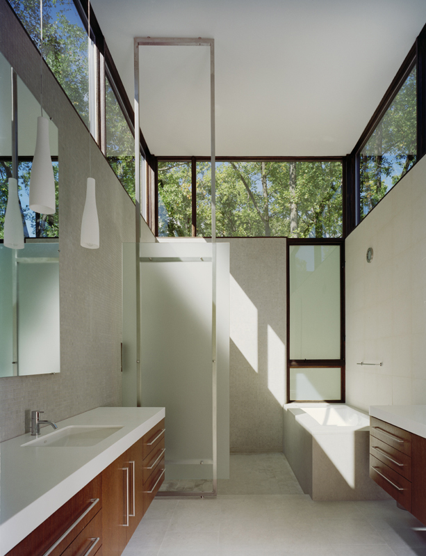 Crab Creek House / Robert Gurney Architect