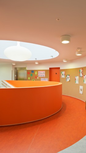 The Recreation Center of “le Bois des Gelles” / G Architecture (7)
