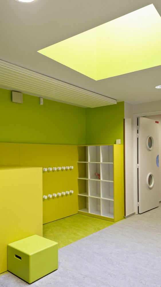 The Recreation Center of “le Bois des Gelles” / G Architecture