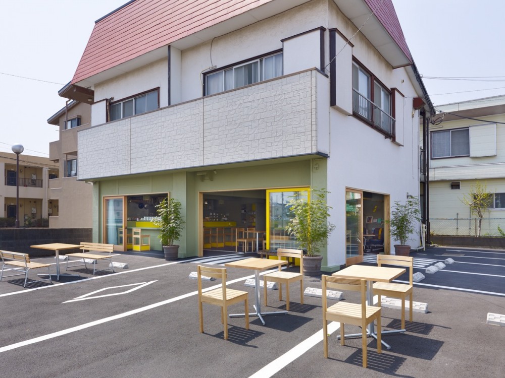 Cafe Day / Suppose Design Office