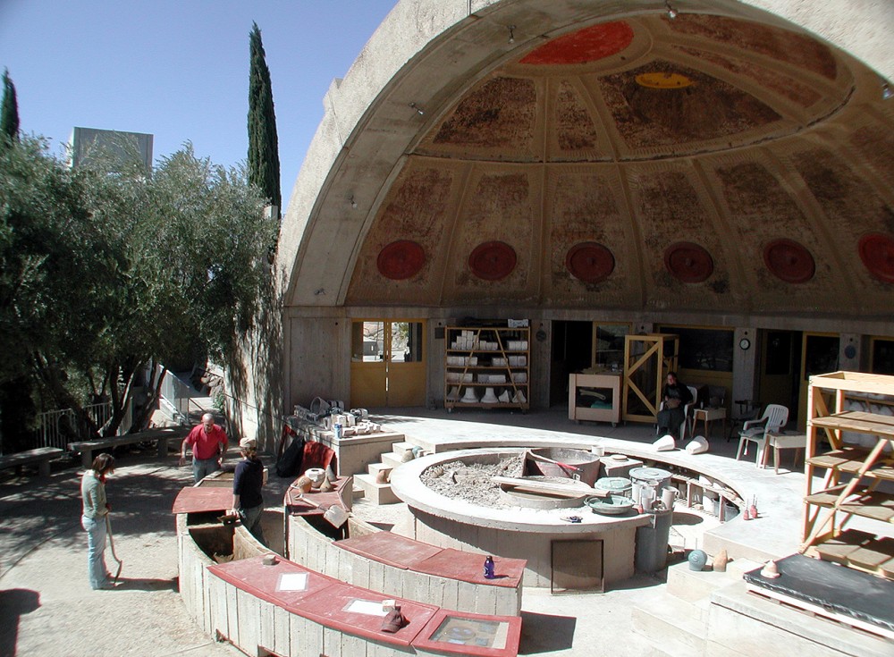Paolo Soleri’s Arcosanti : The City in the Image of Man