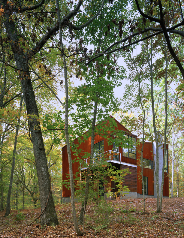 Jacobson Carriage House / Robert Gurney Architect