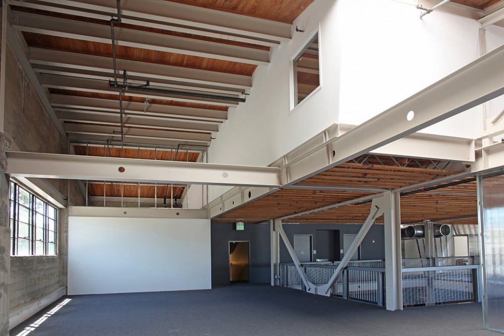 Obscura Digital HQ + BookCaseScreenWall / IwamotoScott Architecture