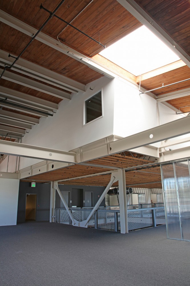 Obscura Digital HQ + BookCaseScreenWall / IwamotoScott Architecture