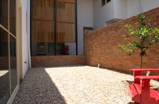 Court Houses / Faye and Walker Architecture + Construction (12)