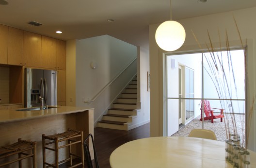 Court Houses / Faye and Walker Architecture + Construction (8)