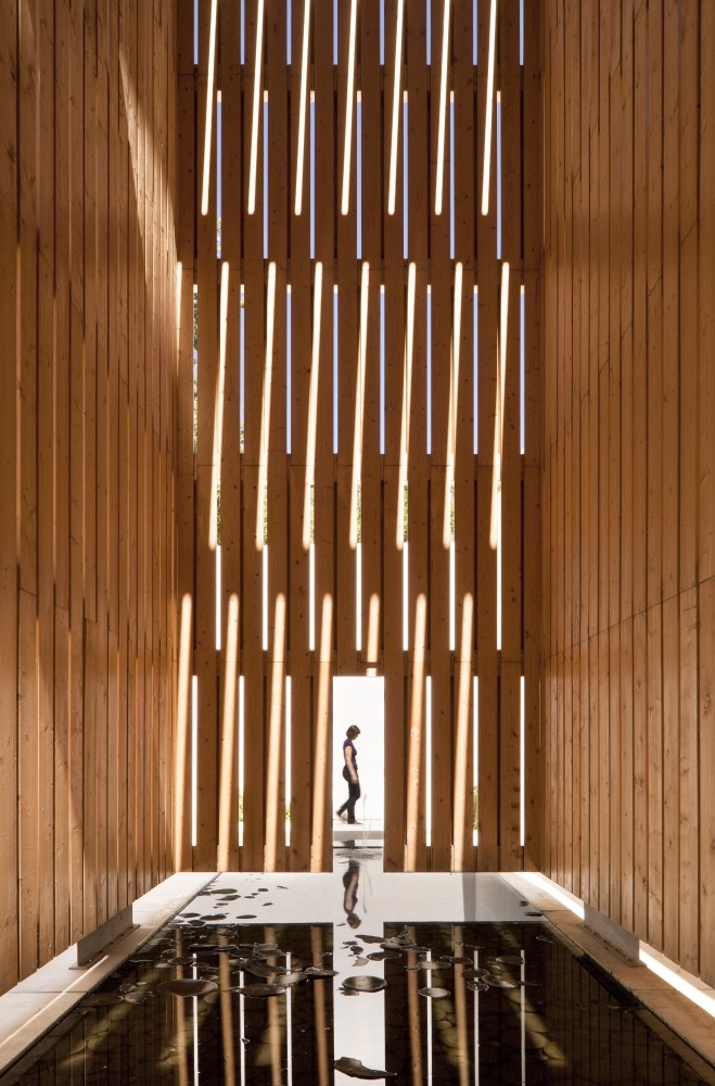 Water Museum / Juan Domingo Santos