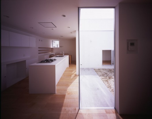 House in Hatsugano / Horibe Naoko Architect Office (8)