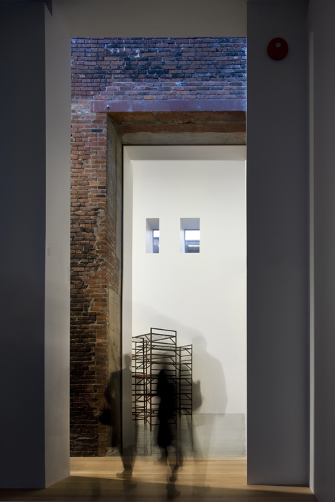 Rennie Art Gallery and Offices / Walter Francl Architects with mgb