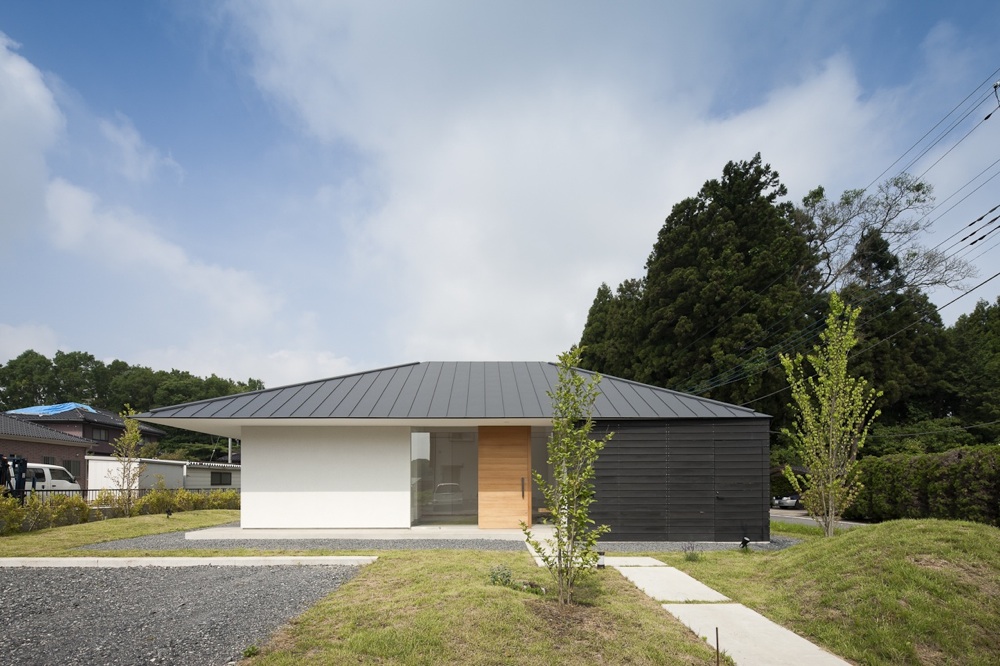 Doughnut House / Naoi Architecture & Design Office